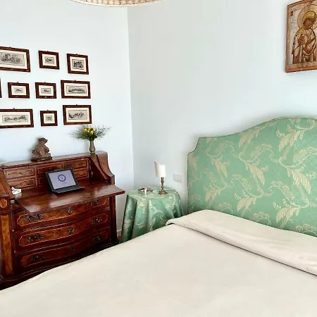 Oda ve Kahvaltı La Villa B&B *
